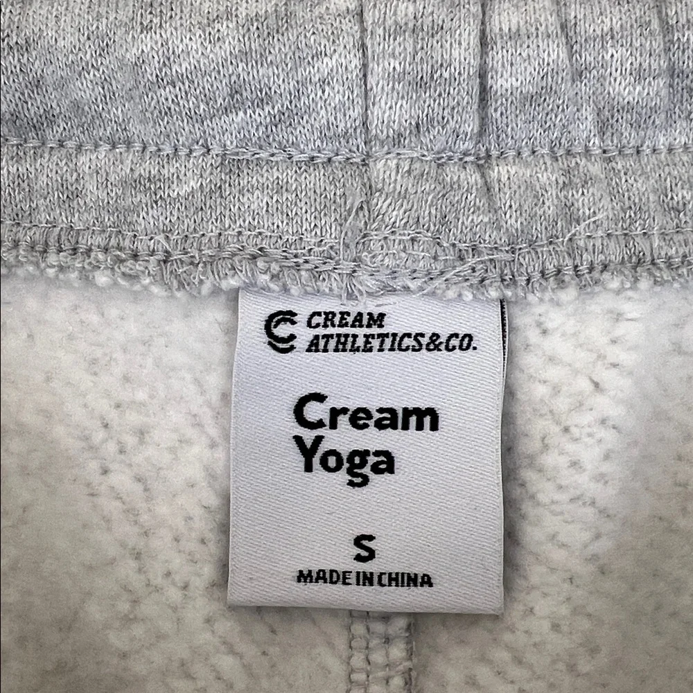 NWT Cream Yoga Dani Sweat Shorts Heather Gray 100% Cotton Size Small